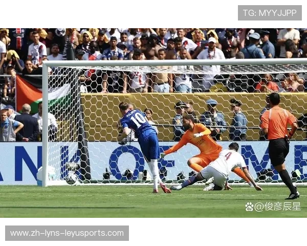 巴黎圣日耳曼前主教练转战英超的相关背景与影响